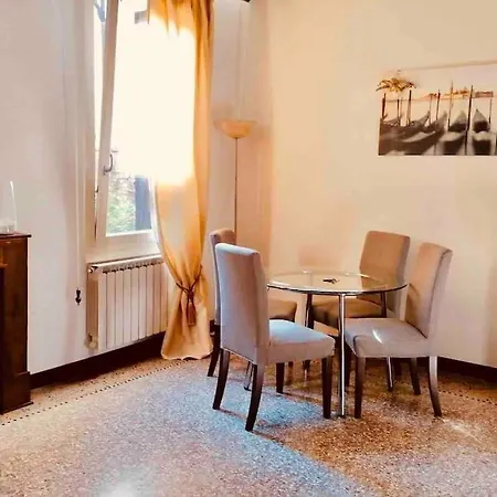 Centralissimo Tra San Marco E Palazzo Grassi Wenecja